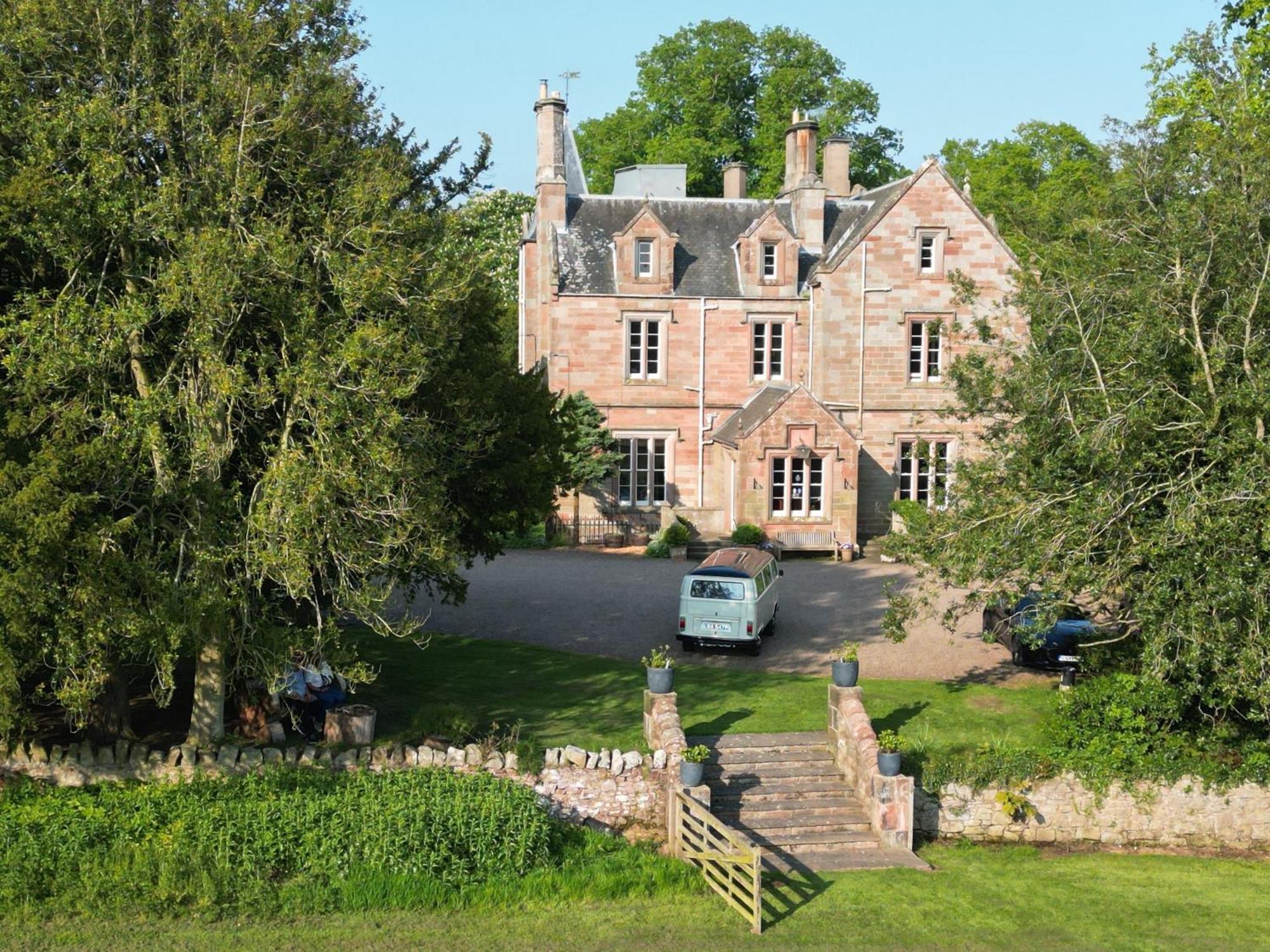 Chirnside Hall Hotel Exterior photo