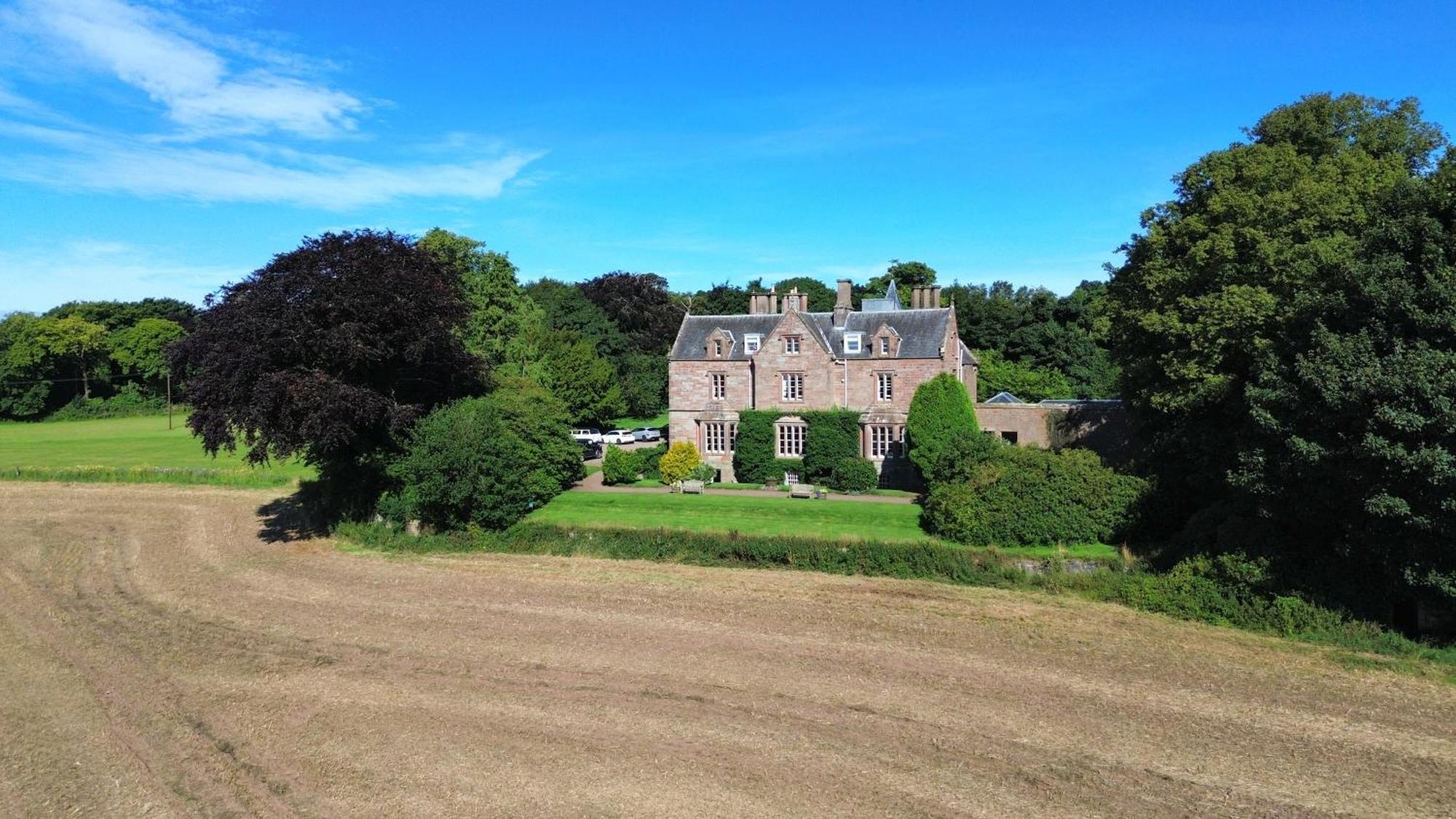 Chirnside Hall Hotel Exterior photo